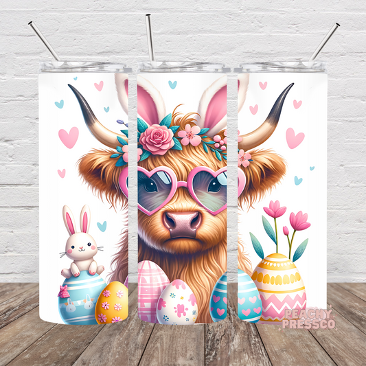 Highland Cow Easter Tumbler – Bunny Ears, Flowers & Colorful Eggs Cup
