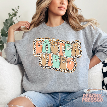 Retro Leopard Print Easter Vibes T-Shirt – Pastel Spring Graphic Apparel