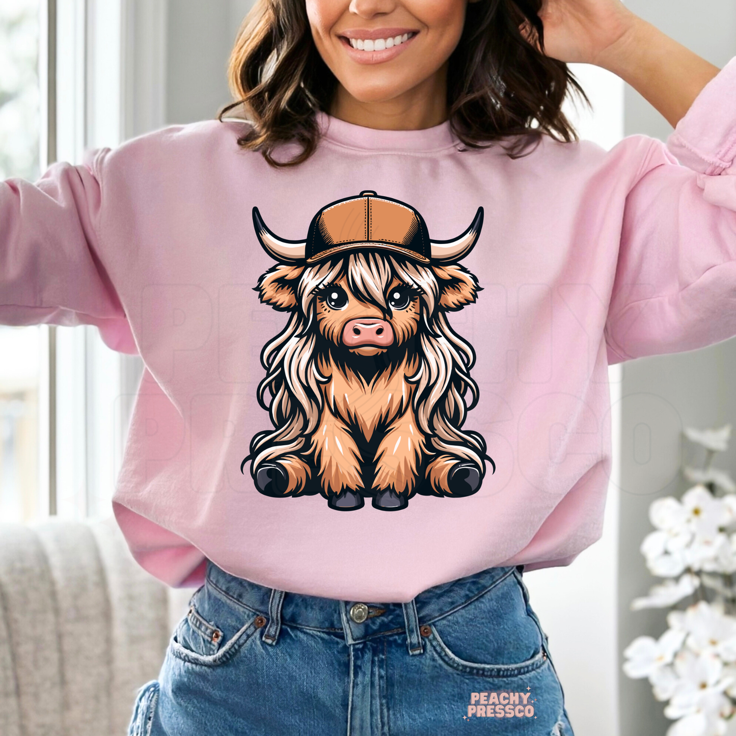 Cute Highland Cow Blonde Hair Girly Sweatshirt – Adorable Cow Lover Gift Apparel