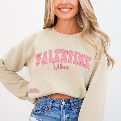 Valentine Vibes – Minimalist Pink Retro Aesthetic Apparel